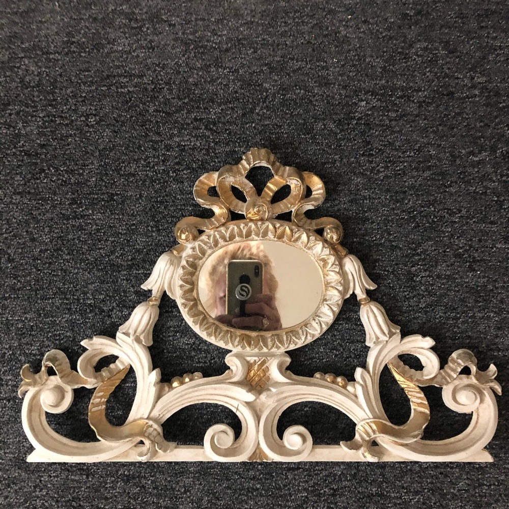 Decorative mirror